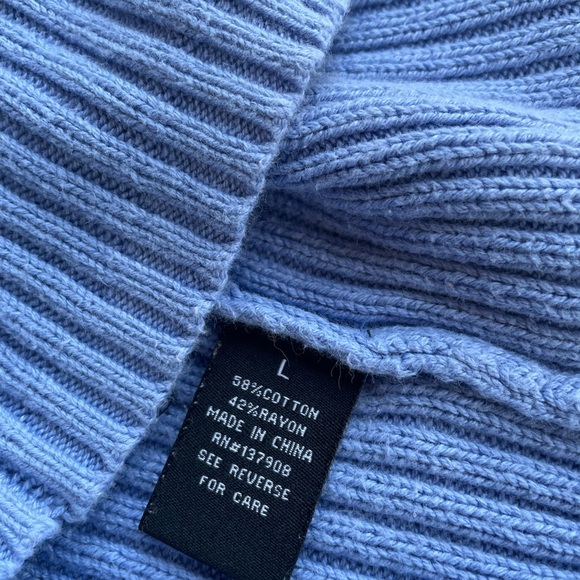 Project 28 Top Sweater Double V Sleeveless women’s  Size Large - Picture 7 of 7